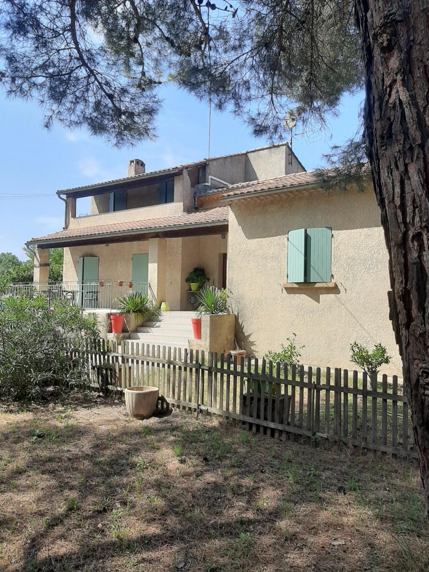 Appartement Avec Grand Jardin Et Parking, Uzès Buitenkant foto